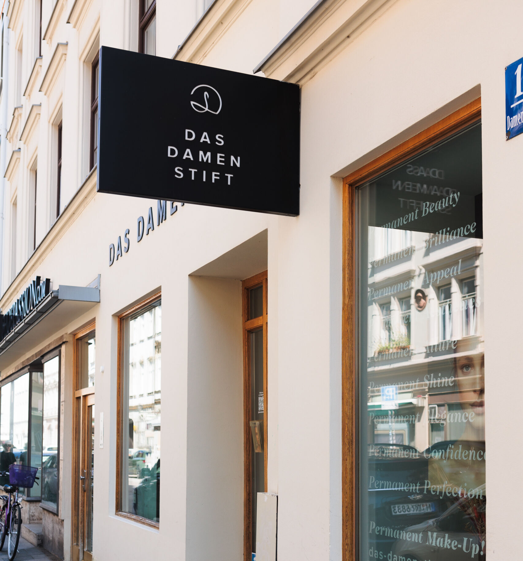 84C19417-E44A-4CC8-82D2-DE271A1D82EB